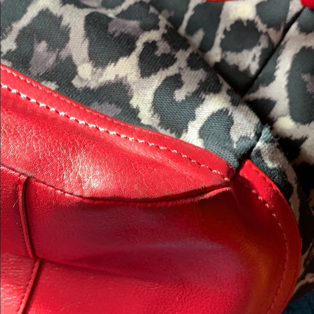 Leopard print/red Coach bag w/ wristlet - Picture 3 of 8
